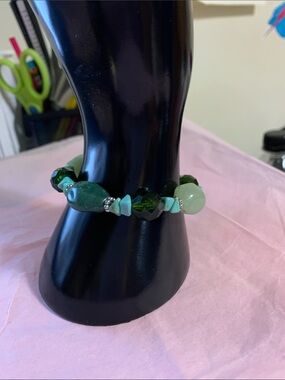 Handcrafted Green Beaded Stretch Bracelet
